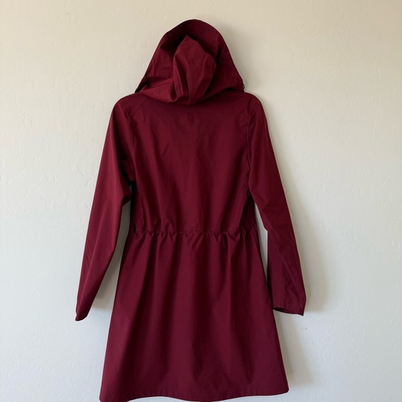 Uniqlo Cranberry Red Waterproof Long Line Hooded Windbreaker Extra Small - Picture 7 of 12